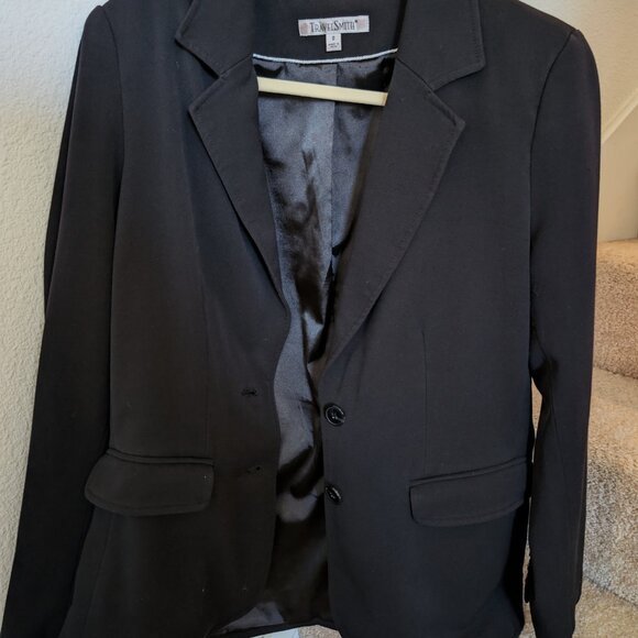 Three TravelSmith Jackets Size 8 (Black & Red) - Picture 10 of 11